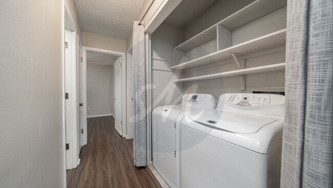 Building Photo - 720 Swope Ave