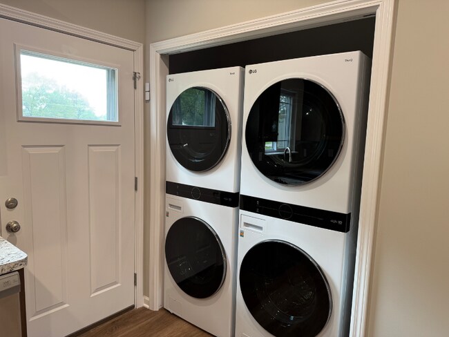 Foto del edificio - 842 E 8th St