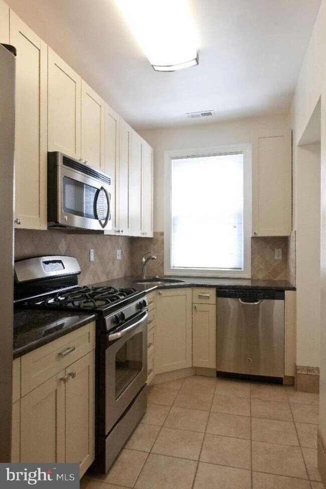 Foto del edificio - 1141 S 13th St