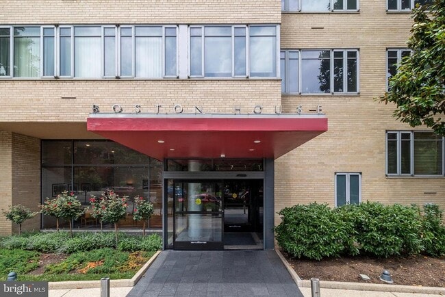 Building Photo - 1711 Massachusetts Ave NW