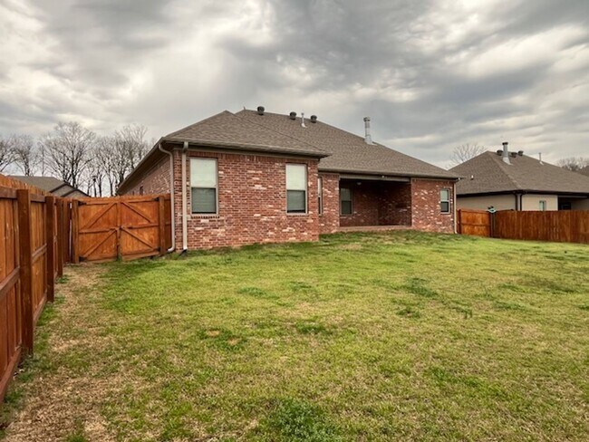 Foto del edificio - Beautiful 3/2 Brick Home Millers Glen Subdivision of Sherwood, Arkansas