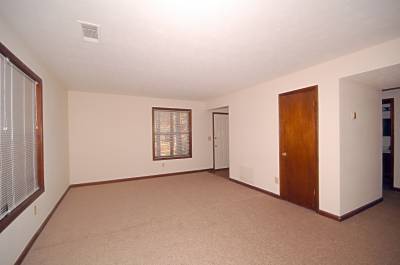 Building Photo - 2 Christie Ct SW