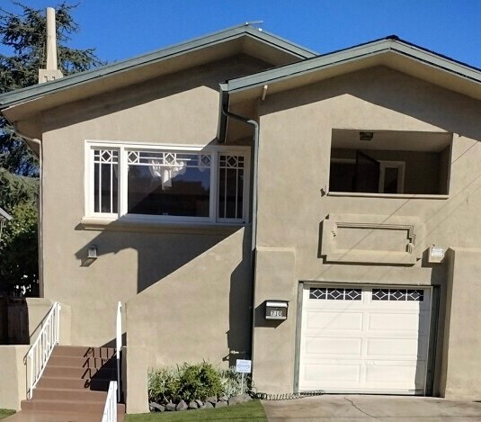 Primary Photo - 710 Walavista Ave