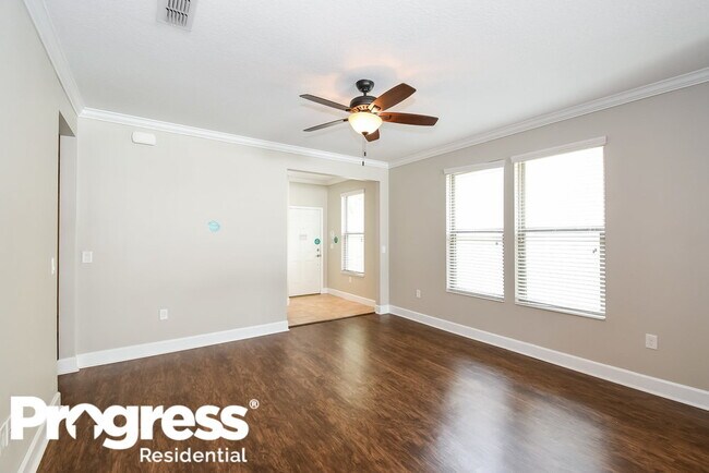 Building Photo - 537 Drysdale Dr