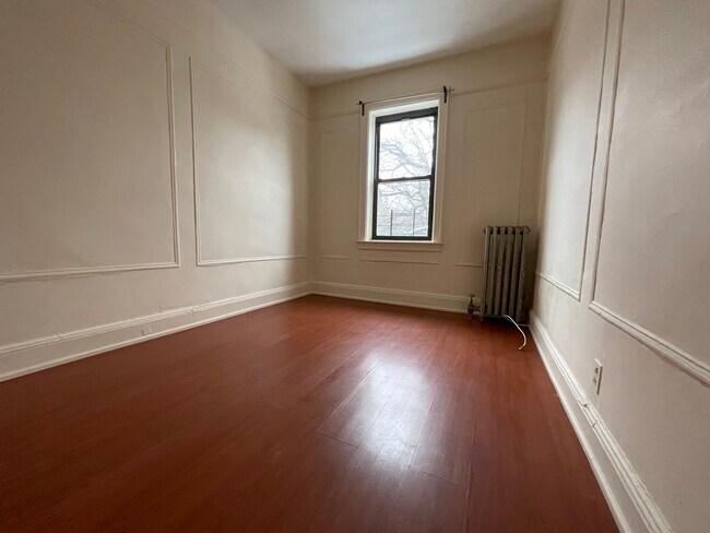 2nd bedroom - 7210 34th Ave