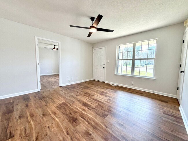 Building Photo - 740 Carmack Ct