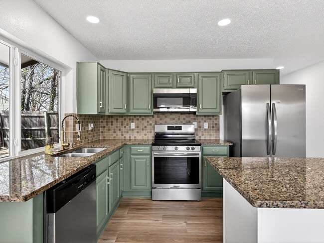 Photo - 3808 Glover Dr House