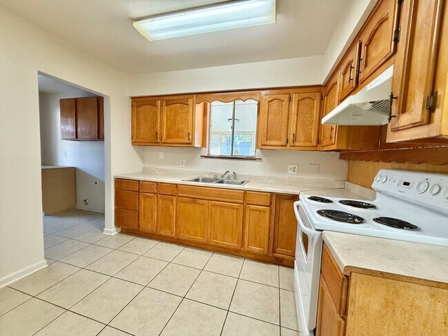 Foto del edificio - Home For Lease