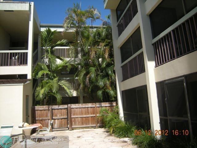 Foto del edificio - 2450 NE 15th Ave