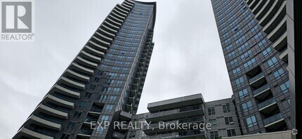 Building Photo - 7161-7161 Yonge St