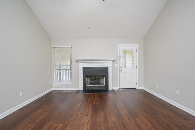 Foto del edificio - 524 Summit Way