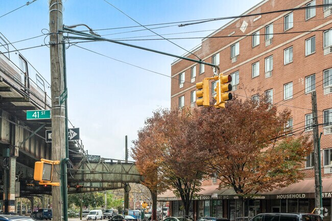 Building Photo - 970 41st St