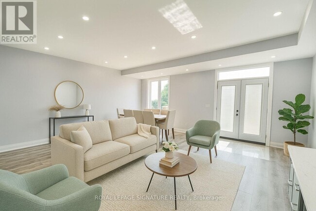 Building Photo - 1500 Dufferin St