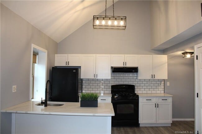 Building Photo - 36 Tinsmith Crossing