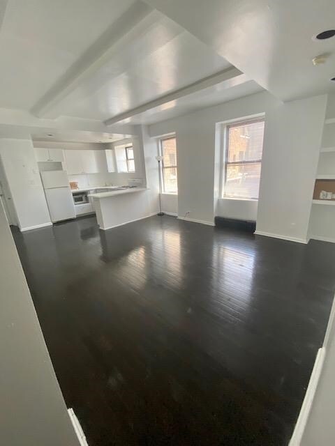 Primary Photo - 50 Glenwood Ave
