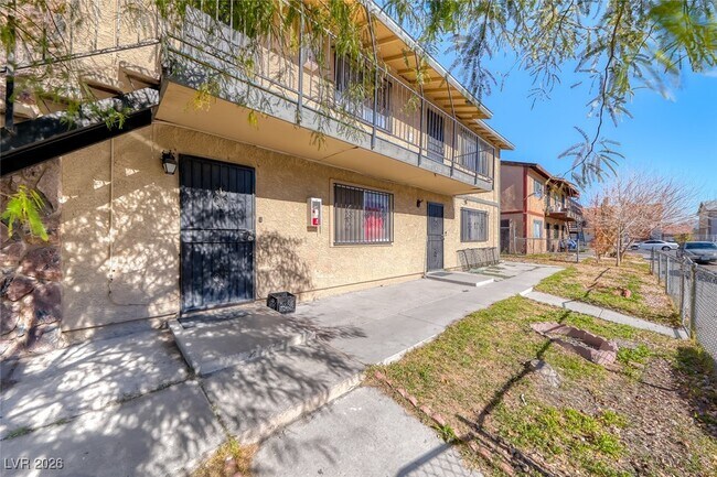 Foto del edificio - 4762 Cessna Ave