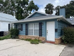 Building Photo - 1239 E Ridgewood St