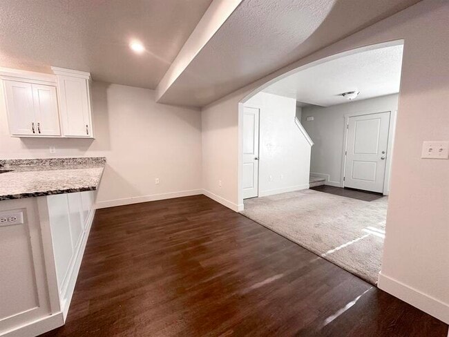 Building Photo - 2460 W 450 N