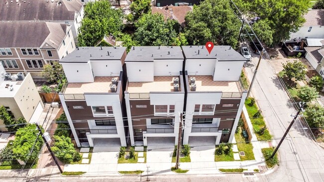 Foto del edificio - 229 Willard St