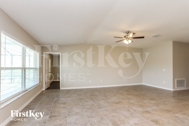 Foto del edificio - 7022 Ozello Trail Ave