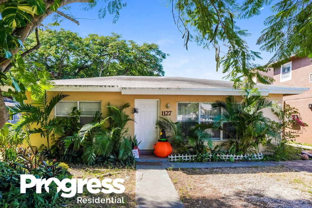 1127 NW 7th Ave, Fort Lauderdale, FL 33311 House Rental in Fort