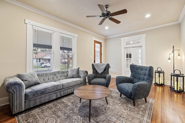 Building Photo - 1211 Lexington St