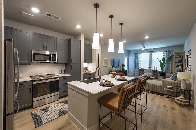 Building Photo - Now 6 Weeks Free Rent in Katy!