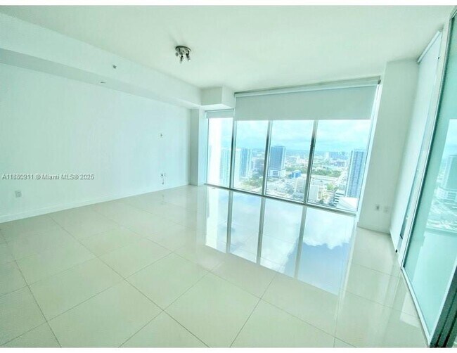 Building Photo - 1040 Biscayne Blvd