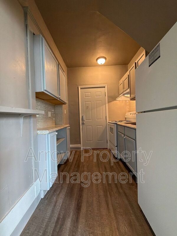 Building Photo - 1215 Peach St