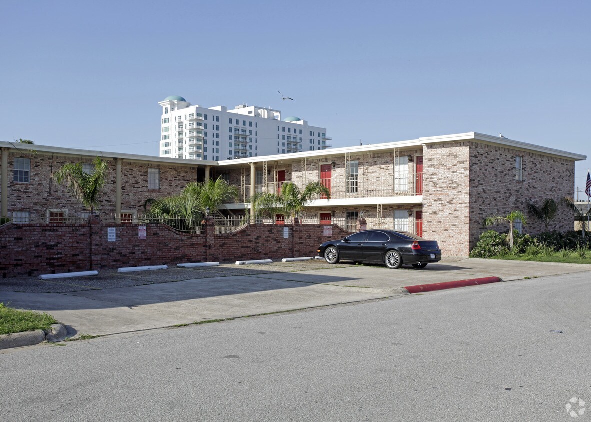 Primary Photo - Gulf Estates, Inc.