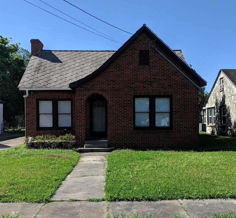 Primary Photo - 2665 North Street