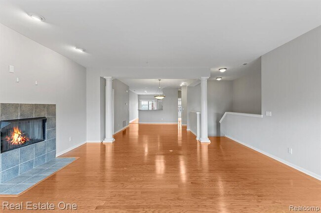 Foto del edificio - 3091 Camden Dr
