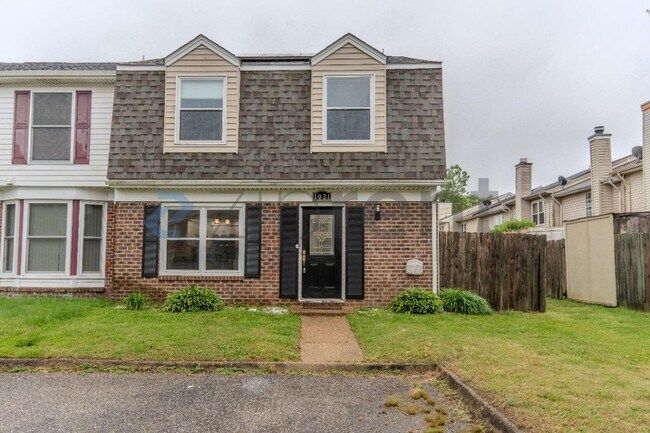 Foto del edificio - 1021 Smoke Tree Ln