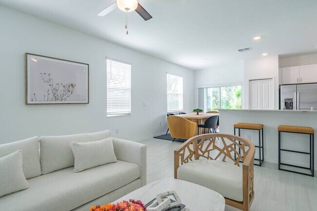Building Photo - 5078 Capri Hbr Dr