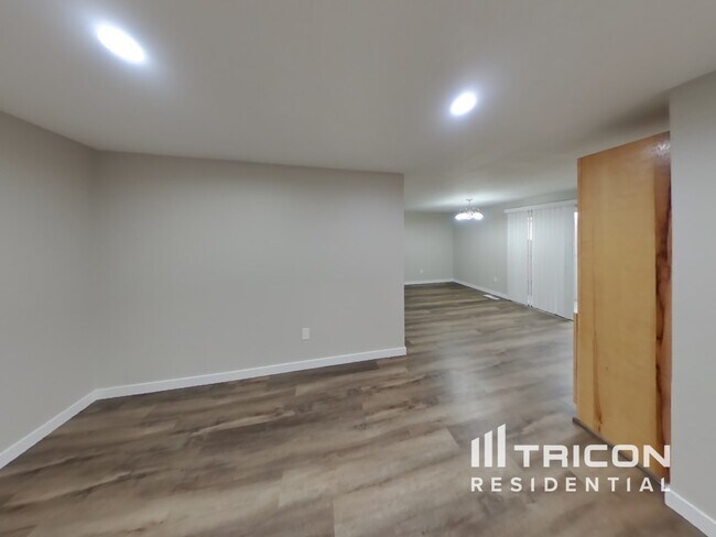 Foto del edificio - 6218 S Fife St