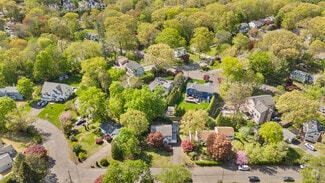 Building Photo - 14 Meadowpark Ave N