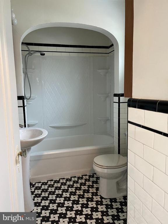 Foto del edificio - 3 N State St