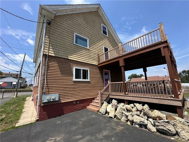 Foto del edificio - 2872 Pawtucket Ave