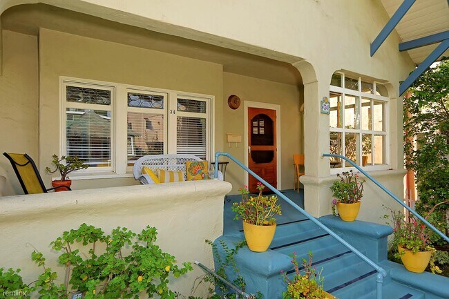 Building Photo - 3 br, 2 bath House - 34 Thornton Avenue