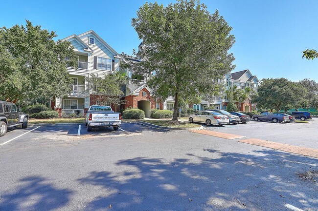 Building Photo - 1 bedroom unit in the Concord West of the ...