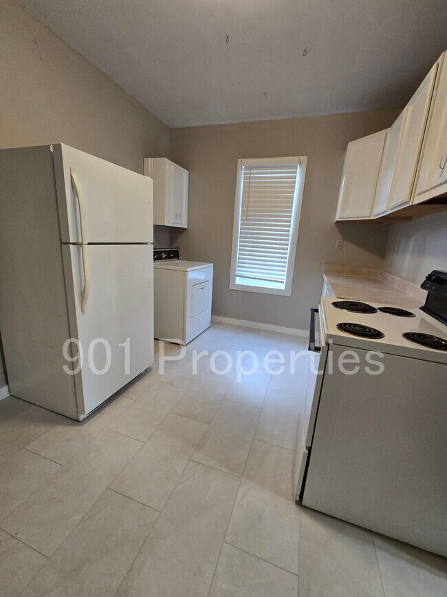 Building Photo - 1252 Harbert Ave