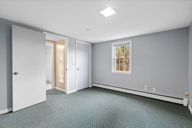 Building Photo - 43 Lucks Rd