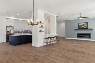 Building Photo - 9913 Hanford Dr