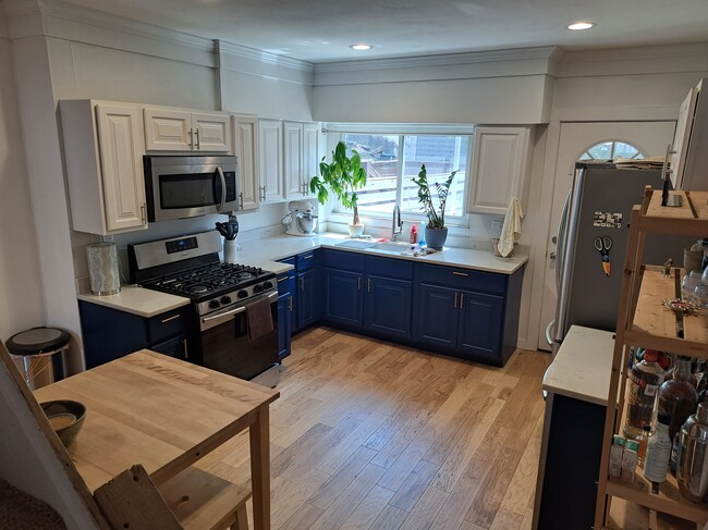 Photo - 518 54th St House