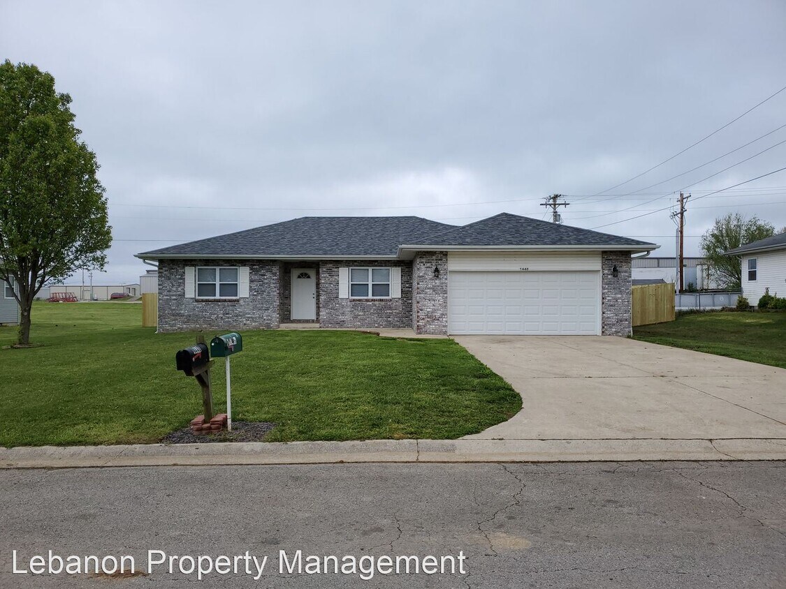 3 br, 2 bath House 1448 Ryan Street House Rental in Lebanon, MO