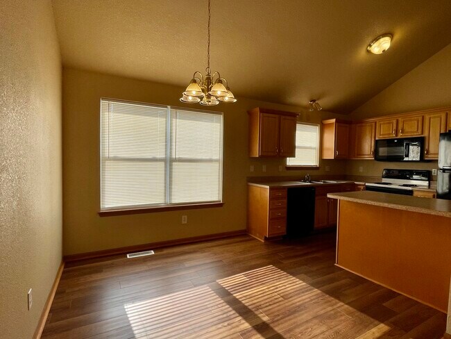 Building Photo - 1967 S Powahatan Ct