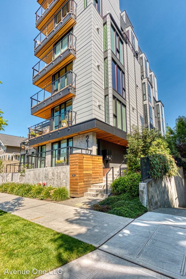 Building Photo - 2 br, 2 bath House - 210 W. Comstock #301