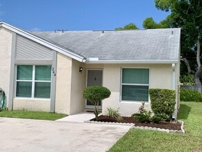 Building Photo - 264 Palmetto Ct