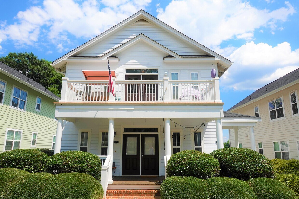 1 Oakhurst Ave, Greenville, SC 29609 Townhome Rentals in Greenville SC