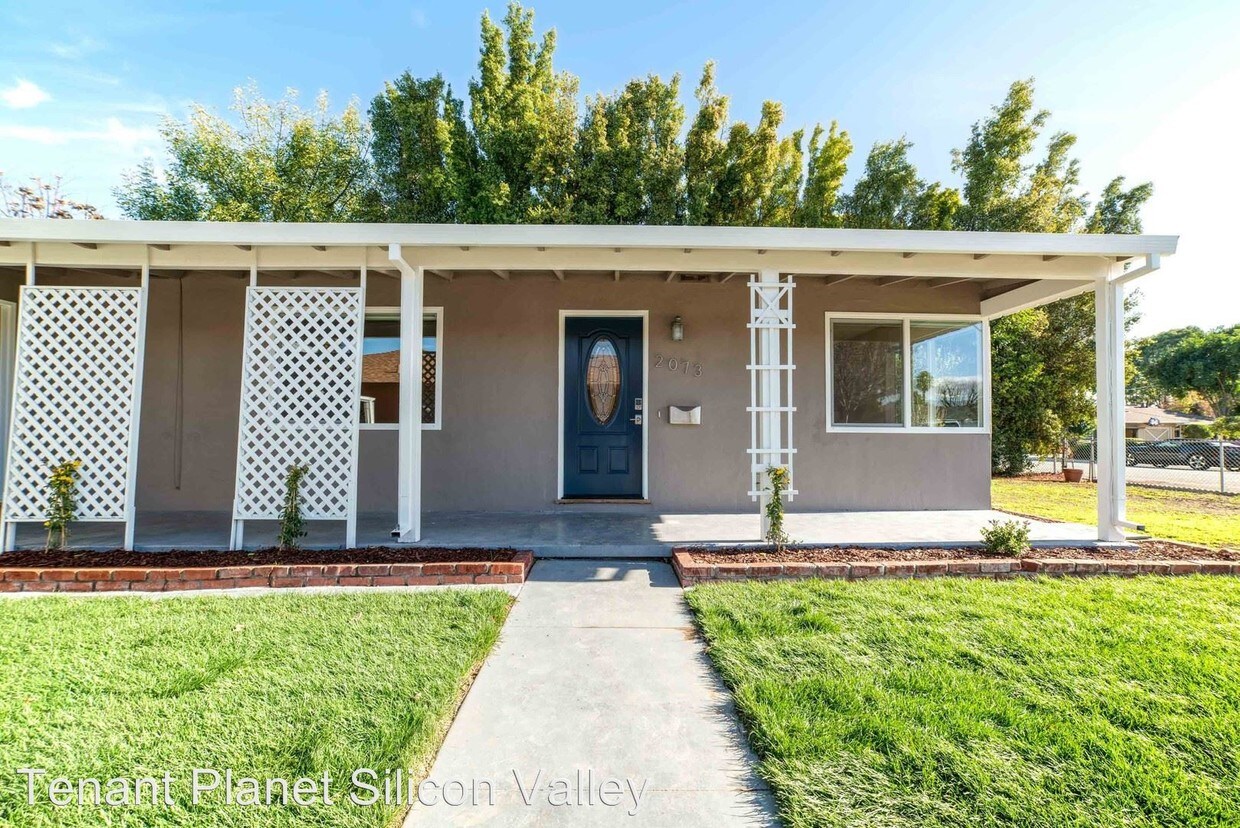 Primary Photo - 2 br, 1 bath House - 2073 Lynnhaven Drive